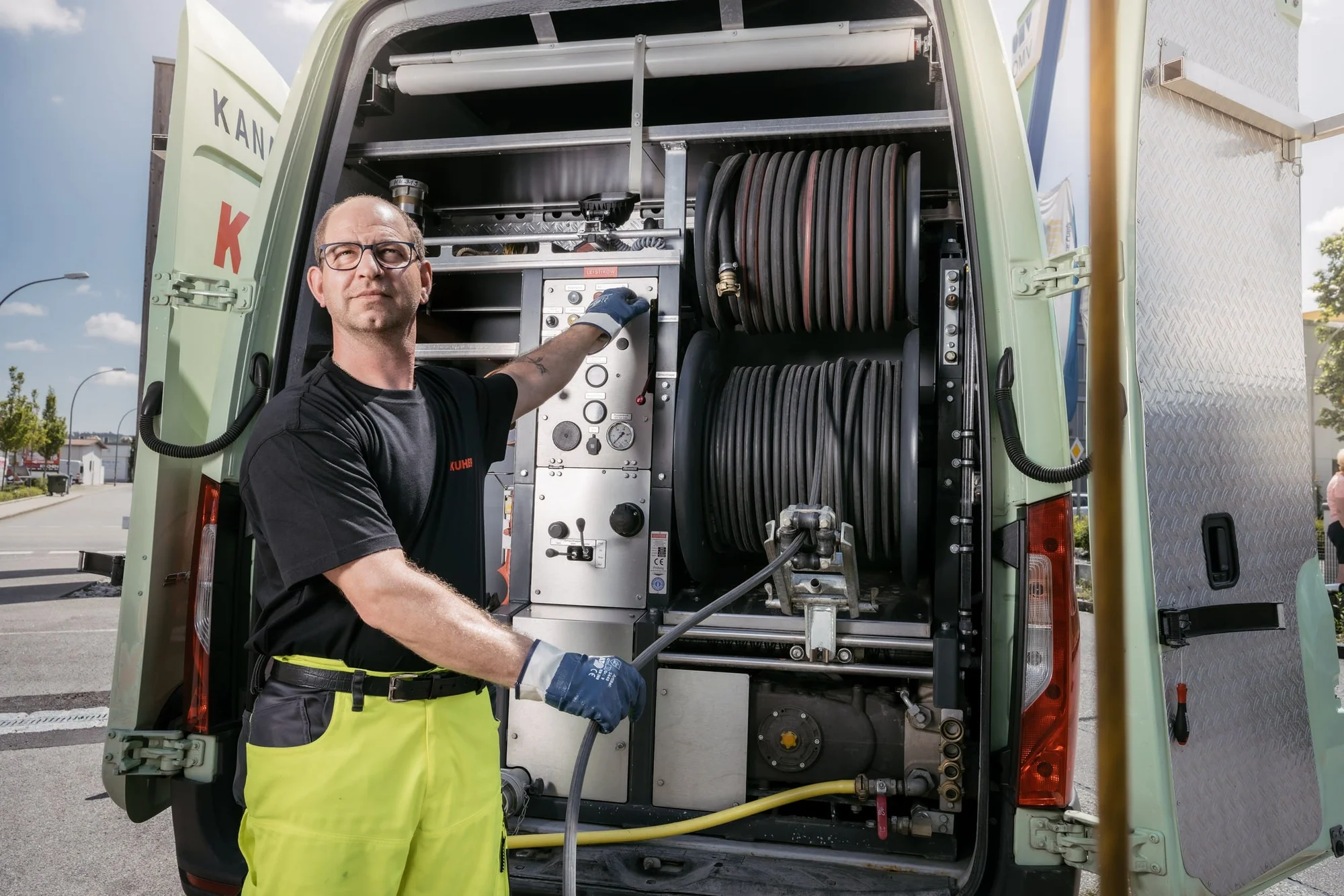 Kanalreinigung von Kanälen und Schächten in Gleiritsch